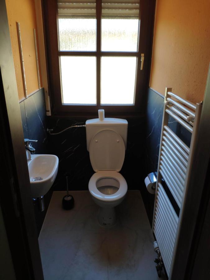 Ferienwohnung Mit 123Qm Fuer 8 Personen Mit Sehr Grossem Garten, Einfache Innen-Ausstattung Лейпциг Екстер'єр фото