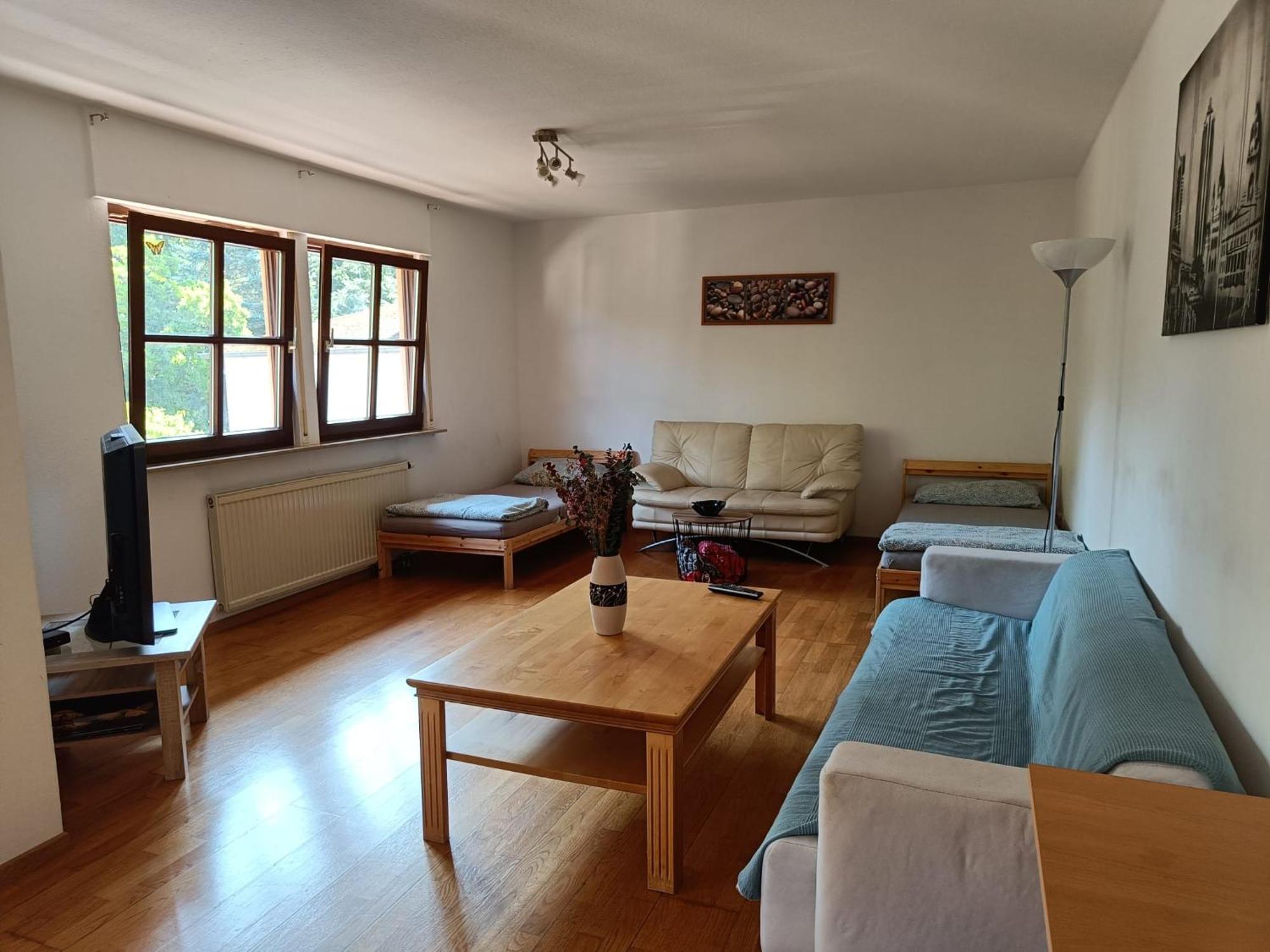 Ferienwohnung Mit 123Qm Fuer 8 Personen Mit Sehr Grossem Garten, Einfache Innen-Ausstattung Лейпциг Екстер'єр фото