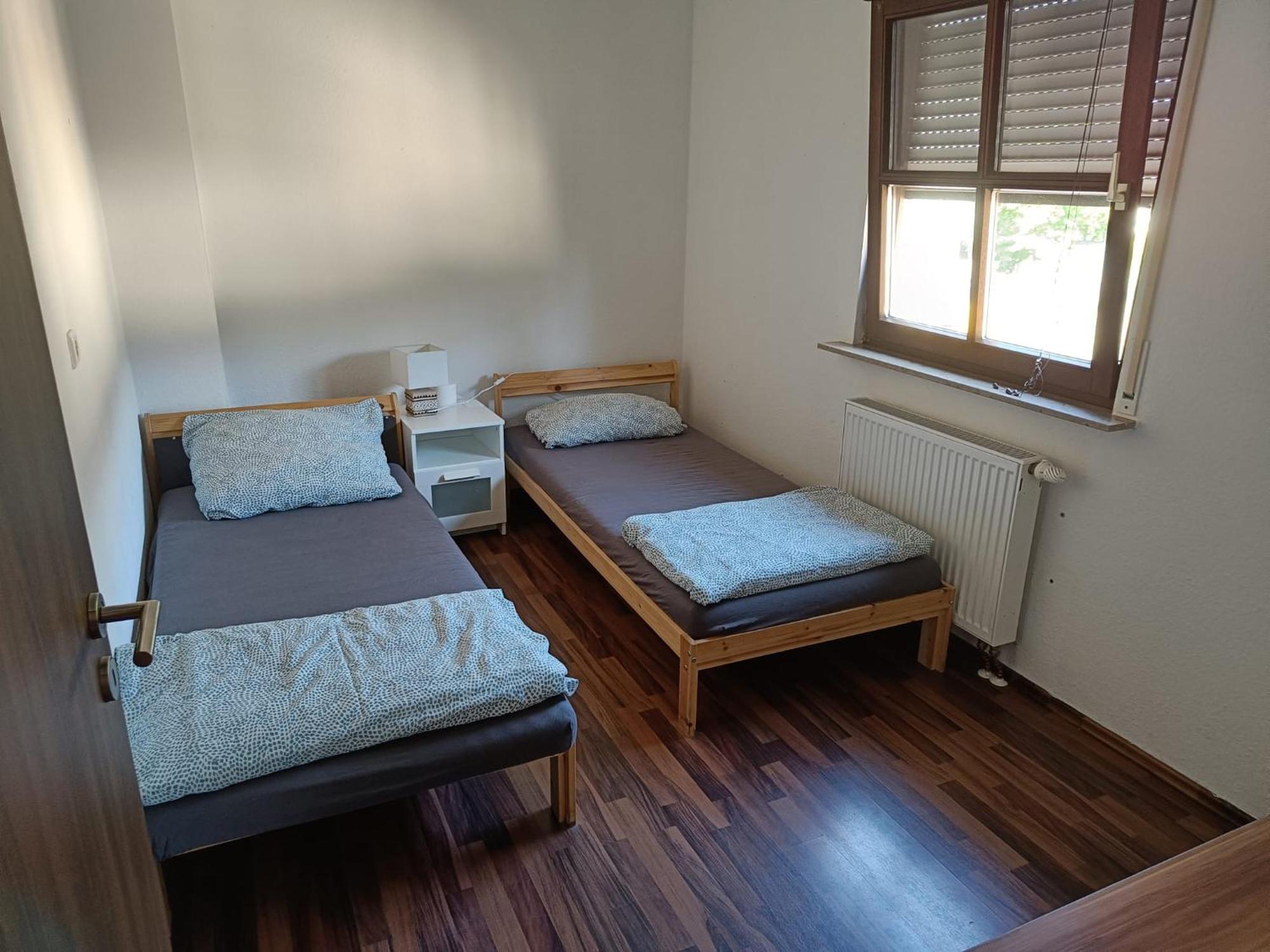 Ferienwohnung Mit 123Qm Fuer 8 Personen Mit Sehr Grossem Garten, Einfache Innen-Ausstattung Лейпциг Екстер'єр фото