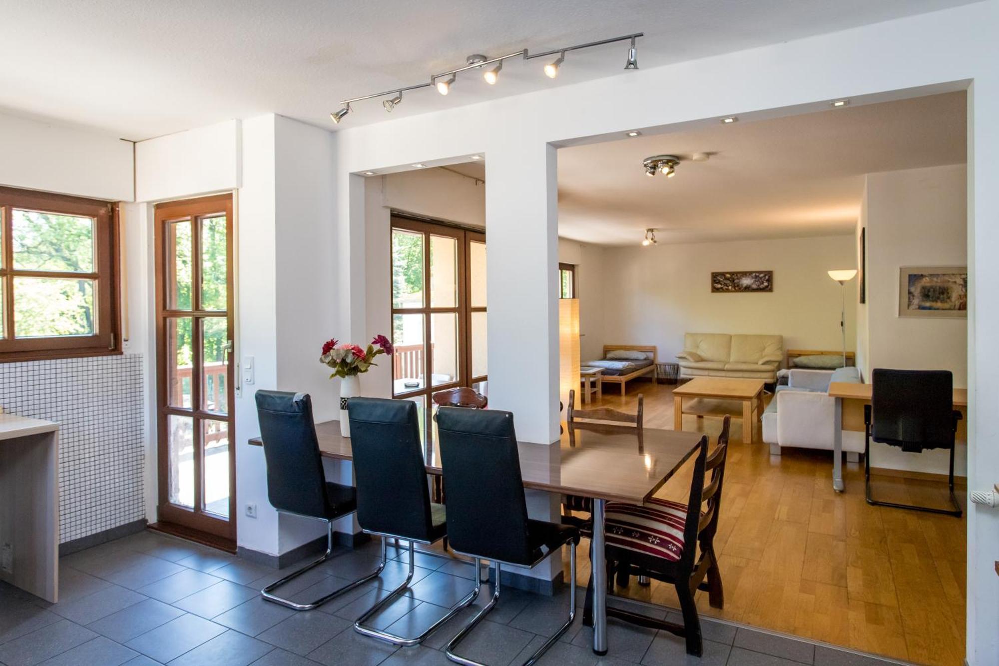 Ferienwohnung Mit 123Qm Fuer 8 Personen Mit Sehr Grossem Garten, Einfache Innen-Ausstattung Лейпциг Екстер'єр фото
