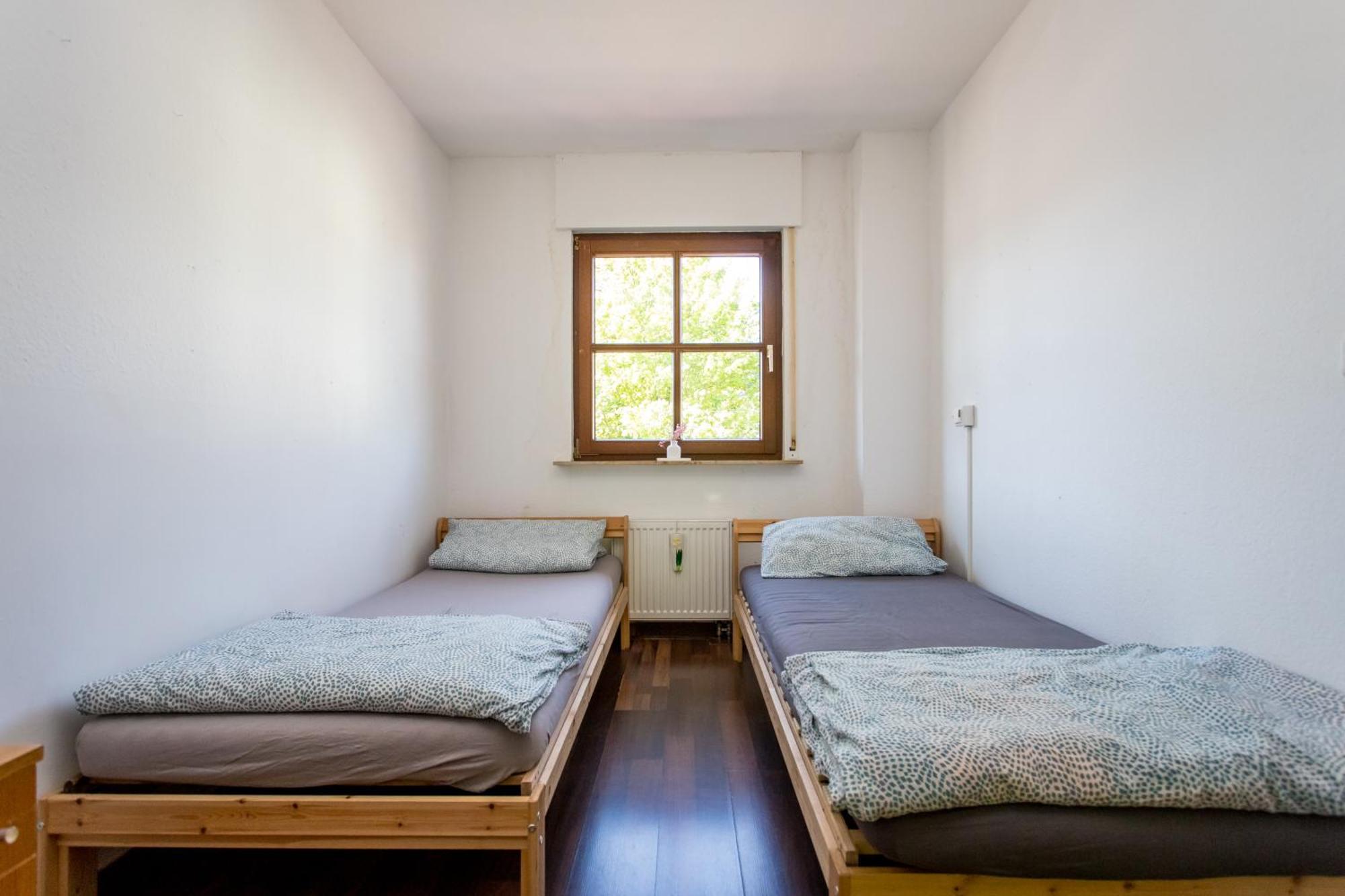 Ferienwohnung Mit 123Qm Fuer 8 Personen Mit Sehr Grossem Garten, Einfache Innen-Ausstattung Лейпциг Екстер'єр фото